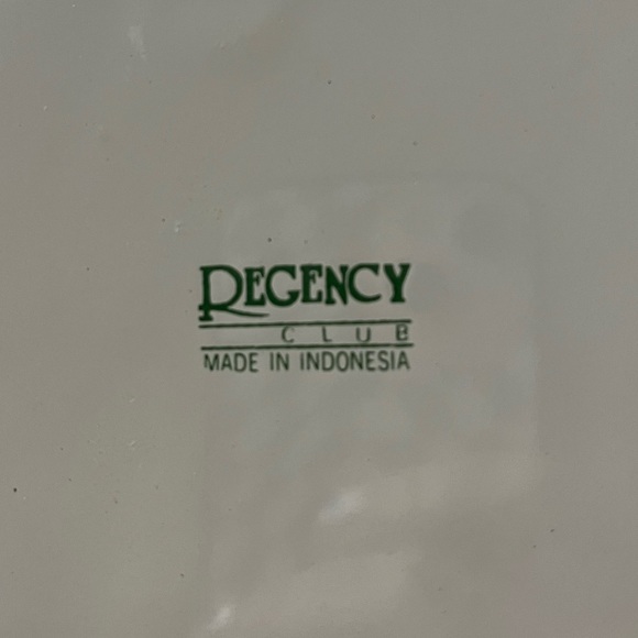 Vintage 80s Set of Regency Club Nesting Mixing Bowls White Enamelware w Flowers - Picture 7 of 7